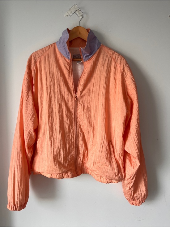 Vintage Jackets & Blazers - ⭐ 3/$30 Eligible⭐️ Retro Windbreaker | Lined | Sz L | Peach & Lavender | Y2K